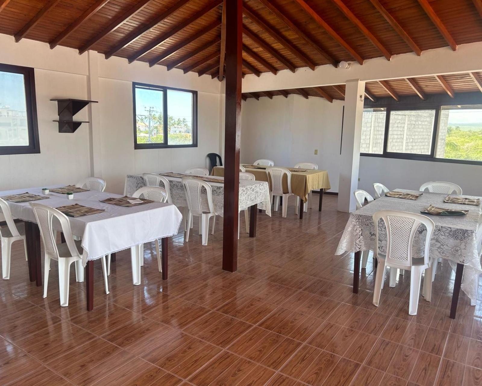 Hotel Isla Del Descanso Puerto Villamil Luaran gambar