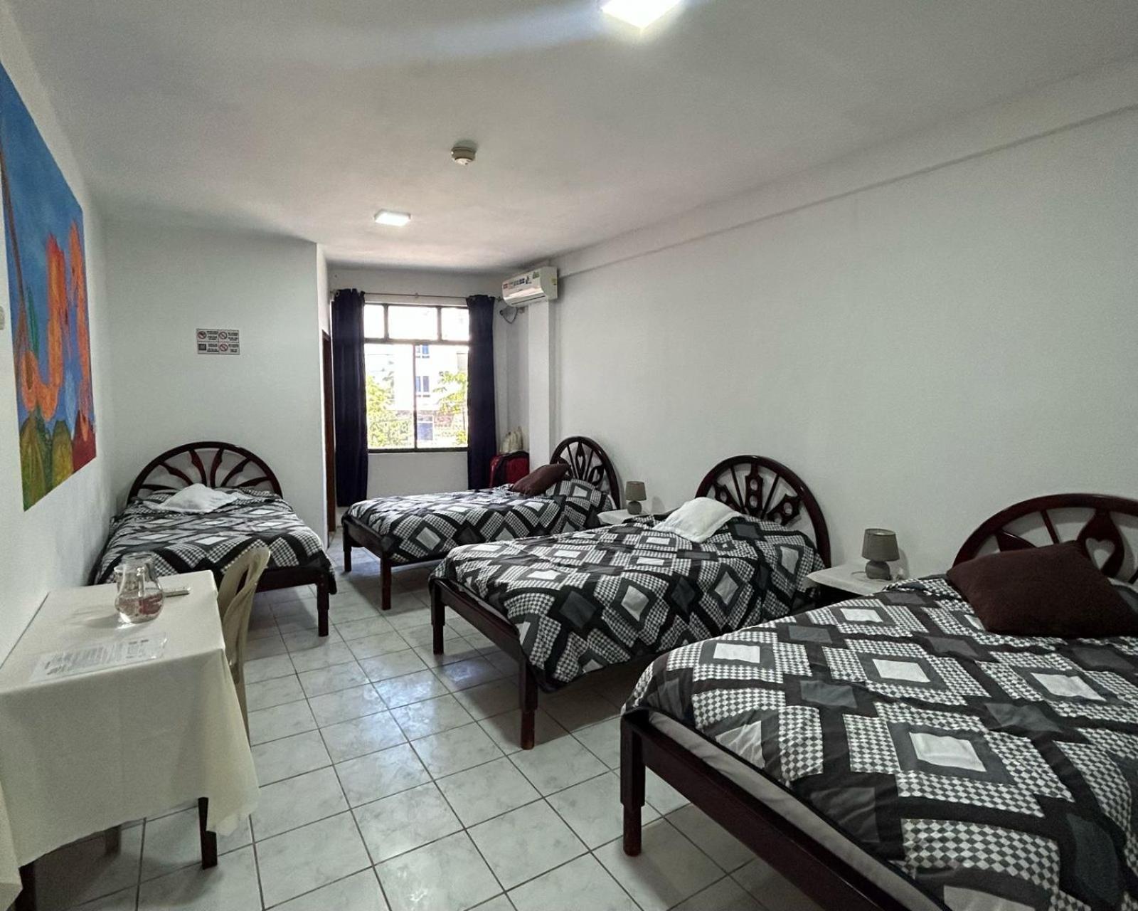 Hotel Isla Del Descanso Puerto Villamil Luaran gambar