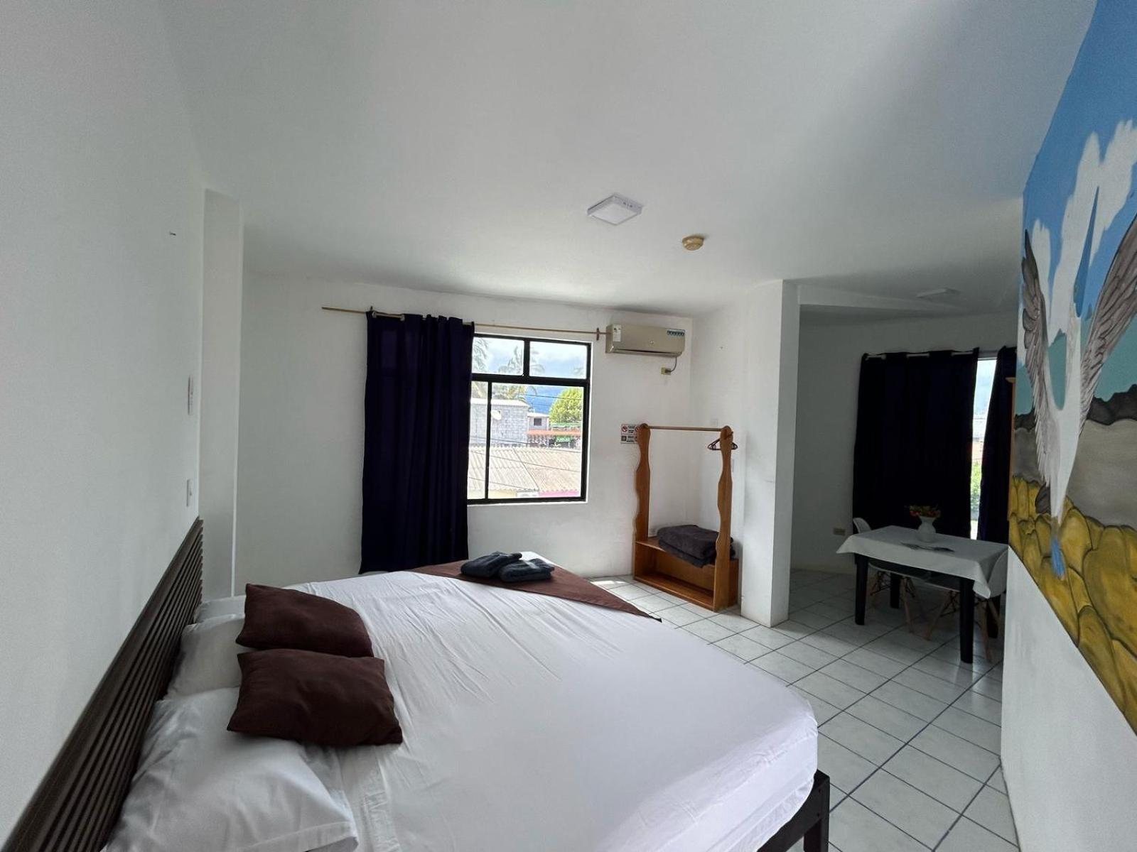 Hotel Isla Del Descanso Puerto Villamil Bilik gambar